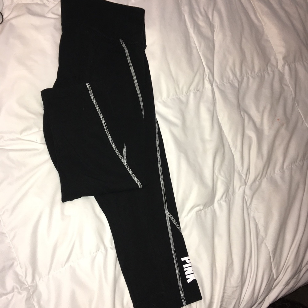 Victoria Secret Pink Black cropped yoga pants